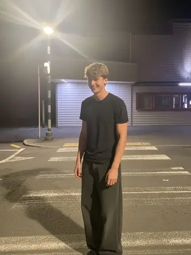 El ex está en la casa